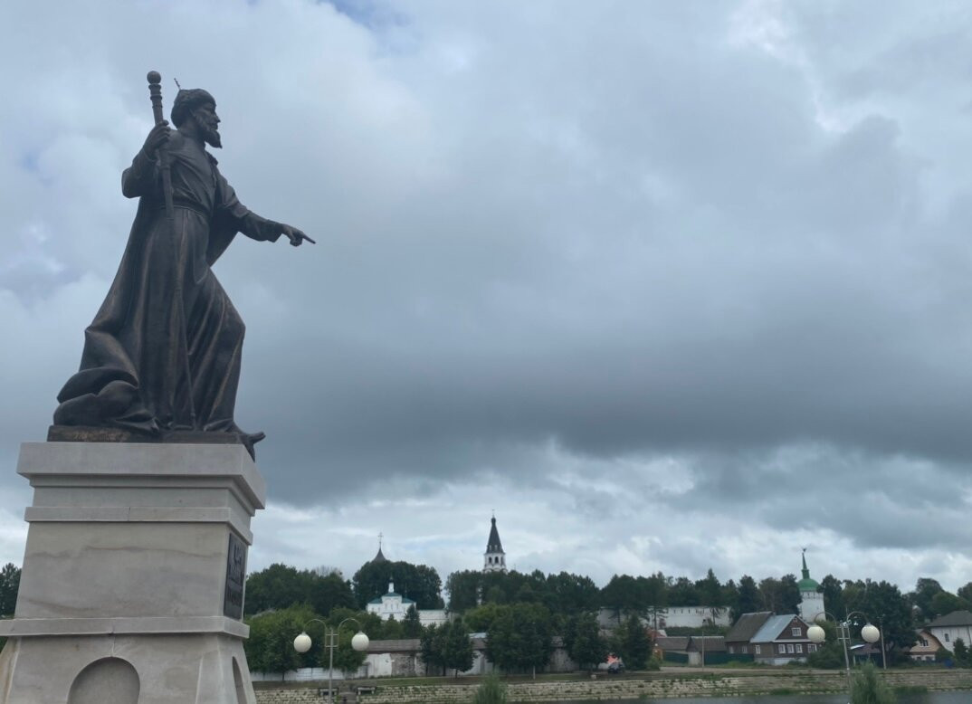Monument to Ivan the Terrible景点图片