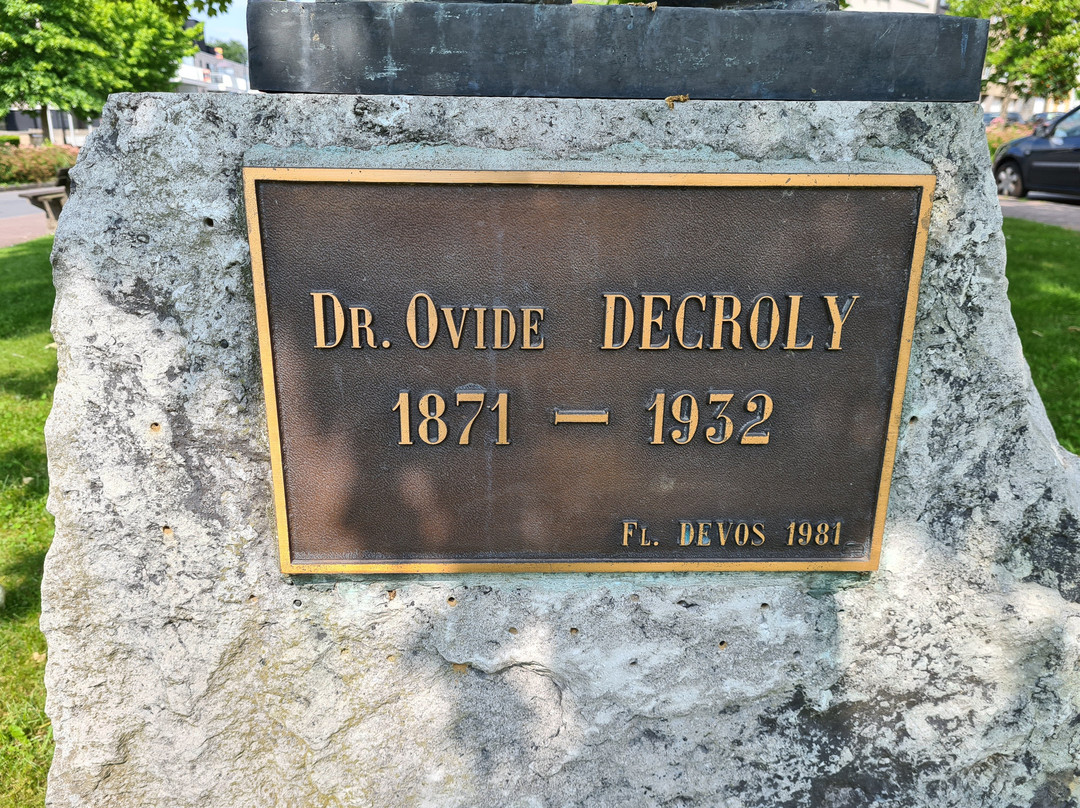 Standbeeld Dr. Ovide Decroly