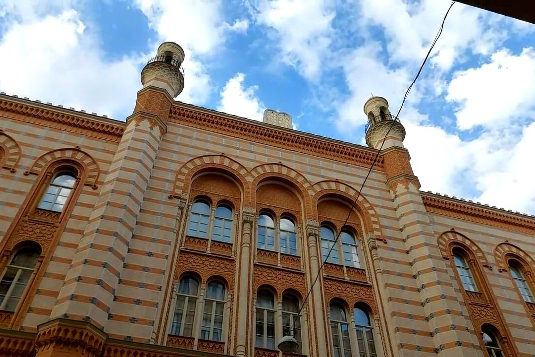 Behind Budapest Tours-布达佩斯必去景点
