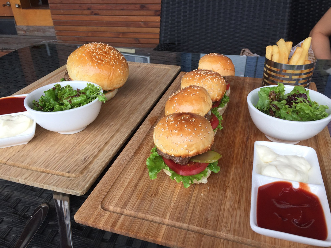 Blue Marlin Bar & Restaurant (Thumb Plaza)