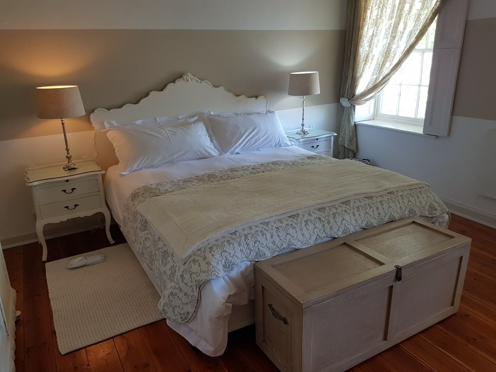 Kloovenburg Guesthouse主图