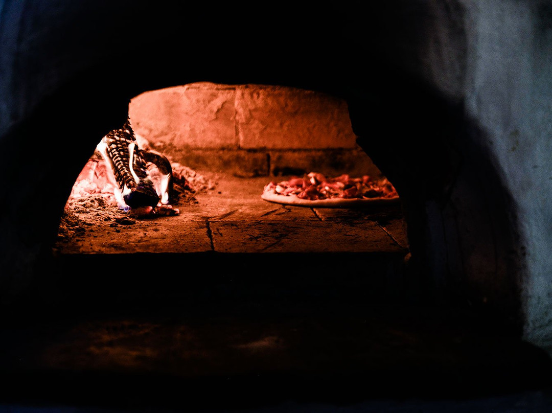 Klösterle餐馆和美食-Arlbergo Pizzeria und italienisches Restaurant