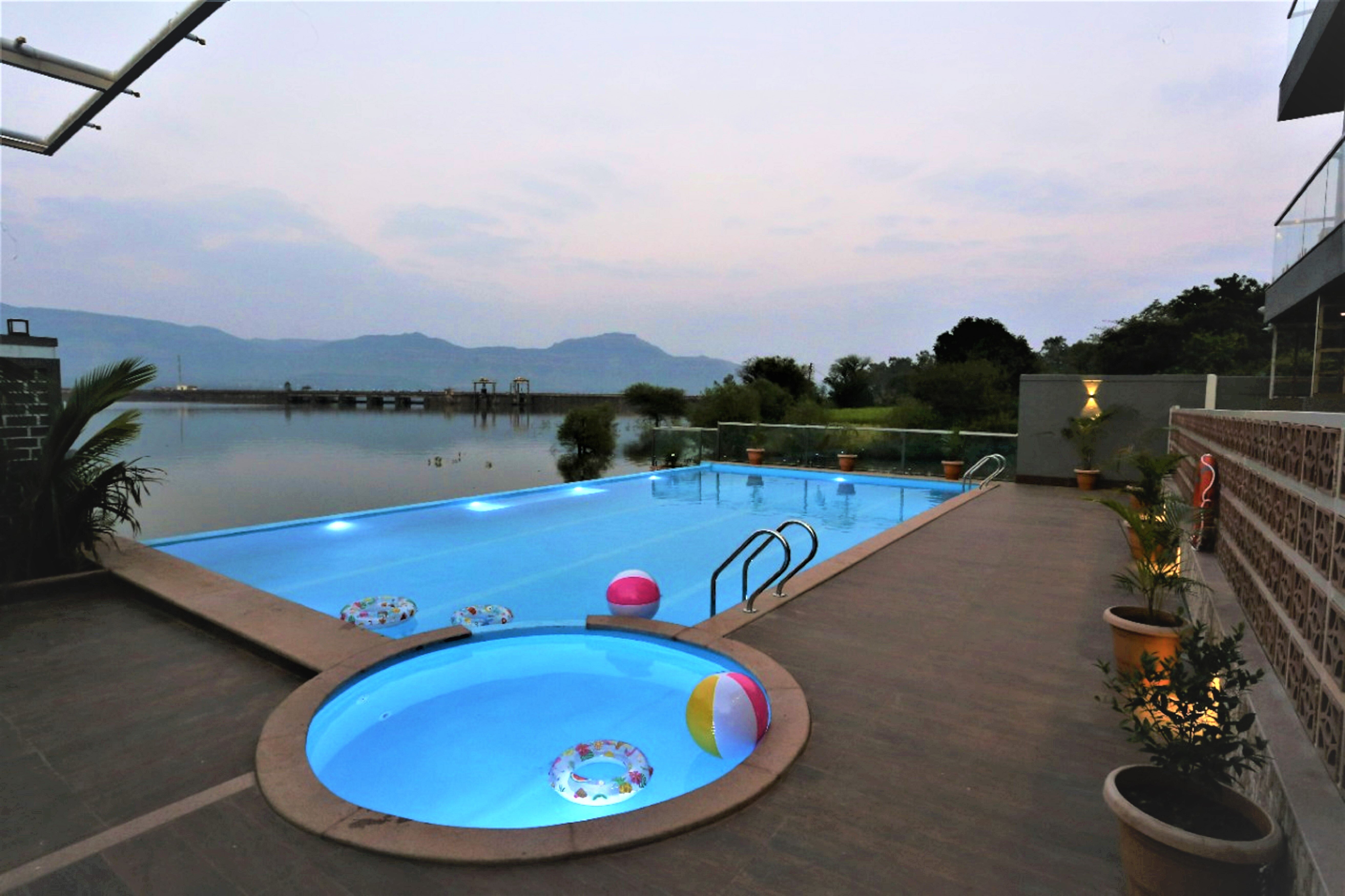 Nakshatra Resort-泳池