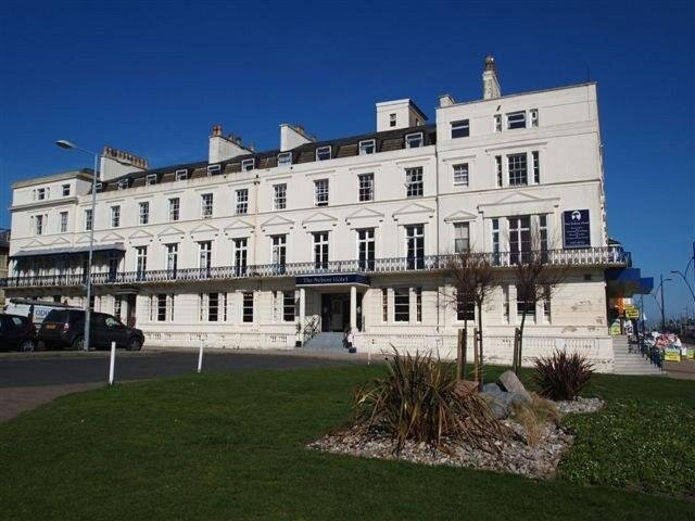 Nelson Hotel