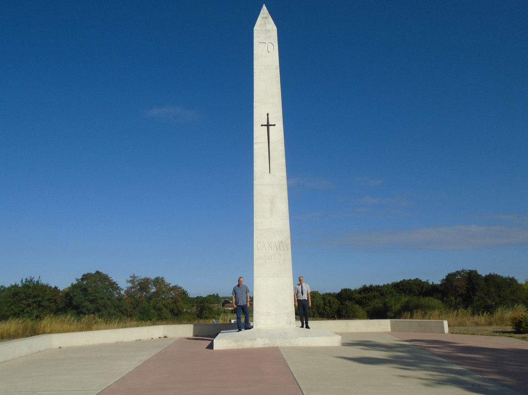 Hill 70 Memorial Park景点图片