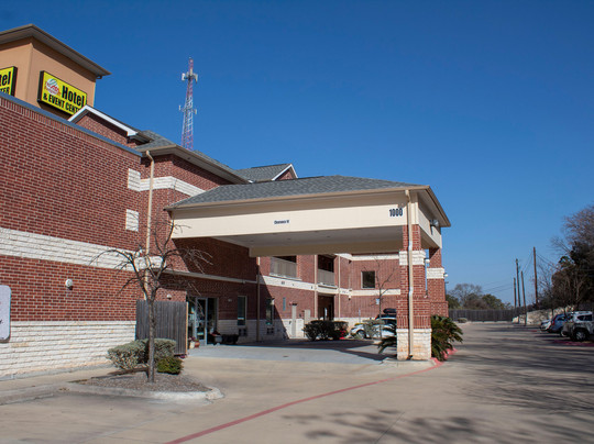 Bungalows Hotel & Hotel Que主图