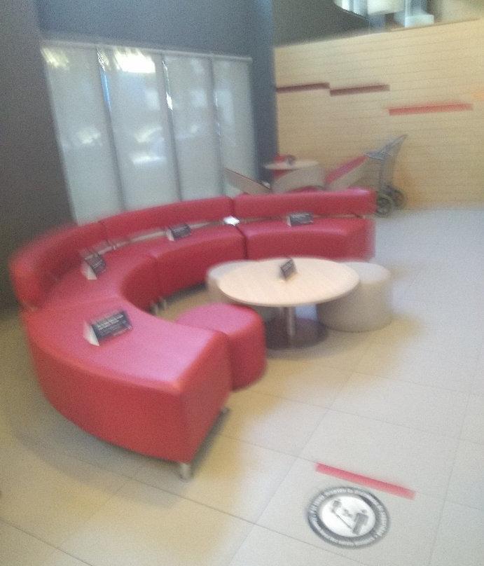 巴塞罗那马塔罗宜必思酒店主图