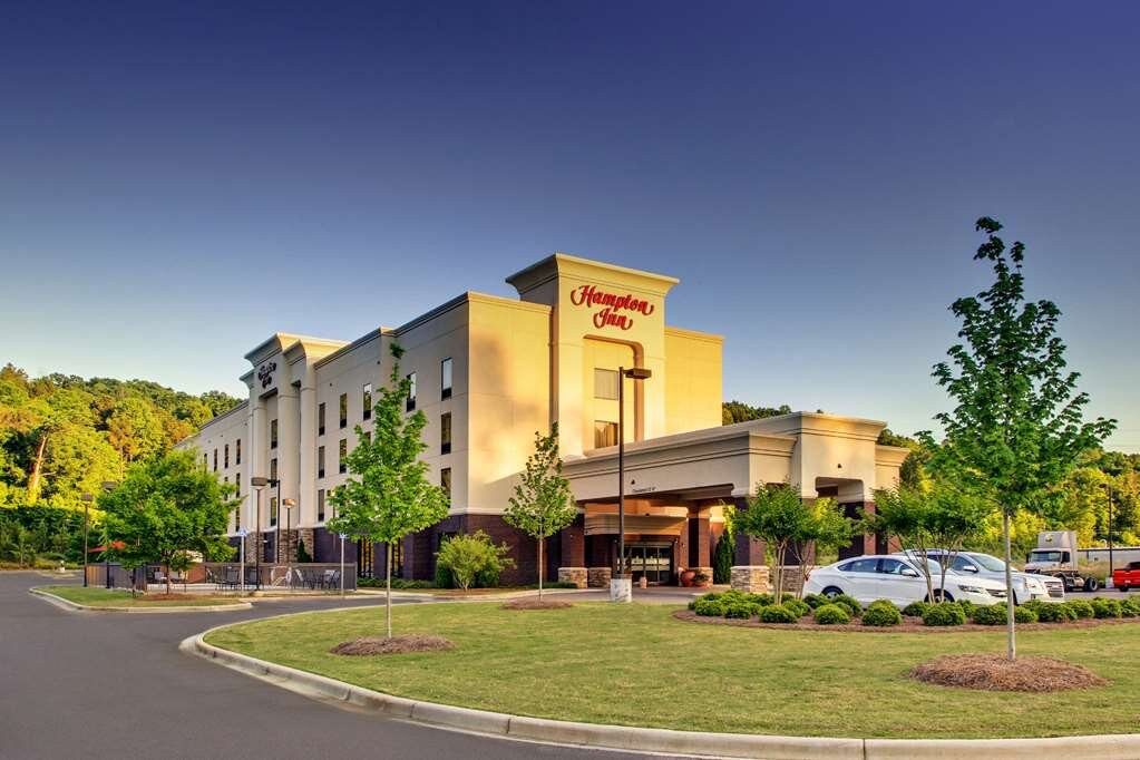 Hampton Inn Birmingham/leeds主图
