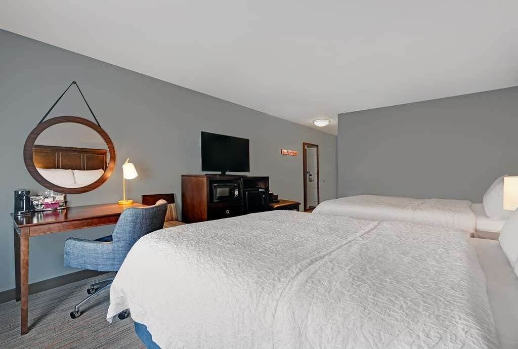 Hampton Inn Farmington主图