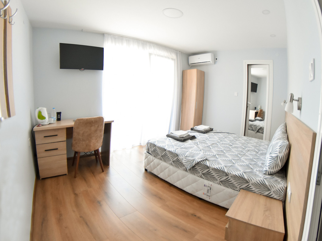 Раде 3-Враца主图