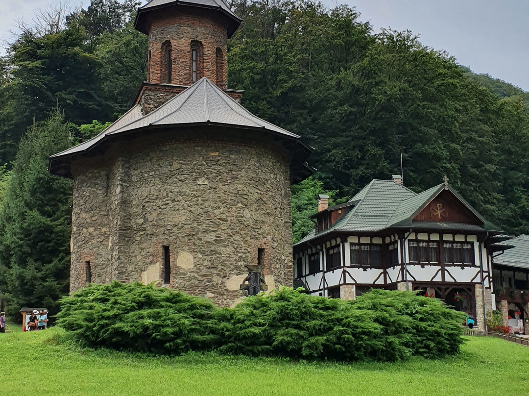 Prislop Monastery景点图片