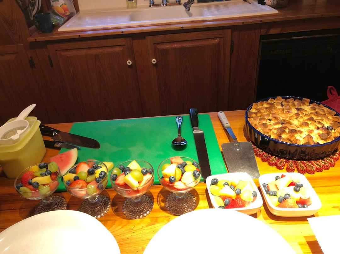 Henson Cove Place B&B主图