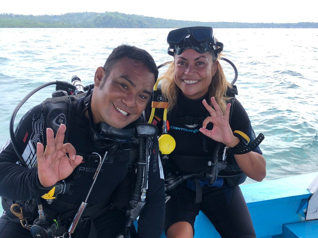 Blue Shark Divers Bunaken景点图片