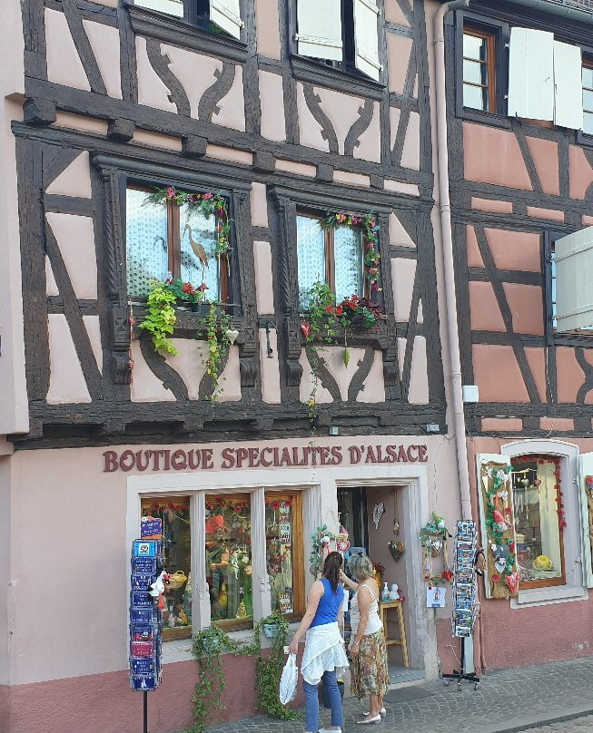 Chez Myriam Cécile Et Caroline主图