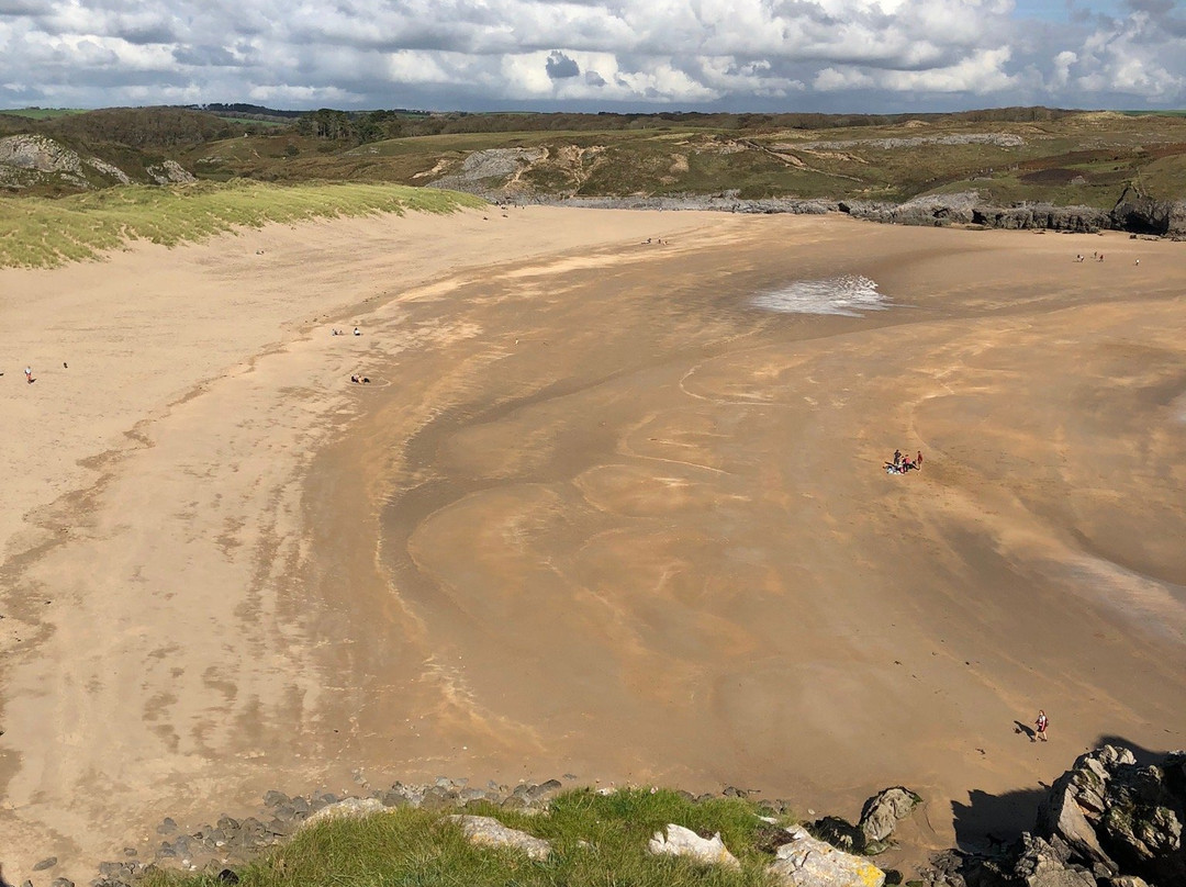 Broad Haven Beach景点图片