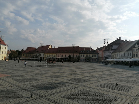 爱慕锐酒店主图