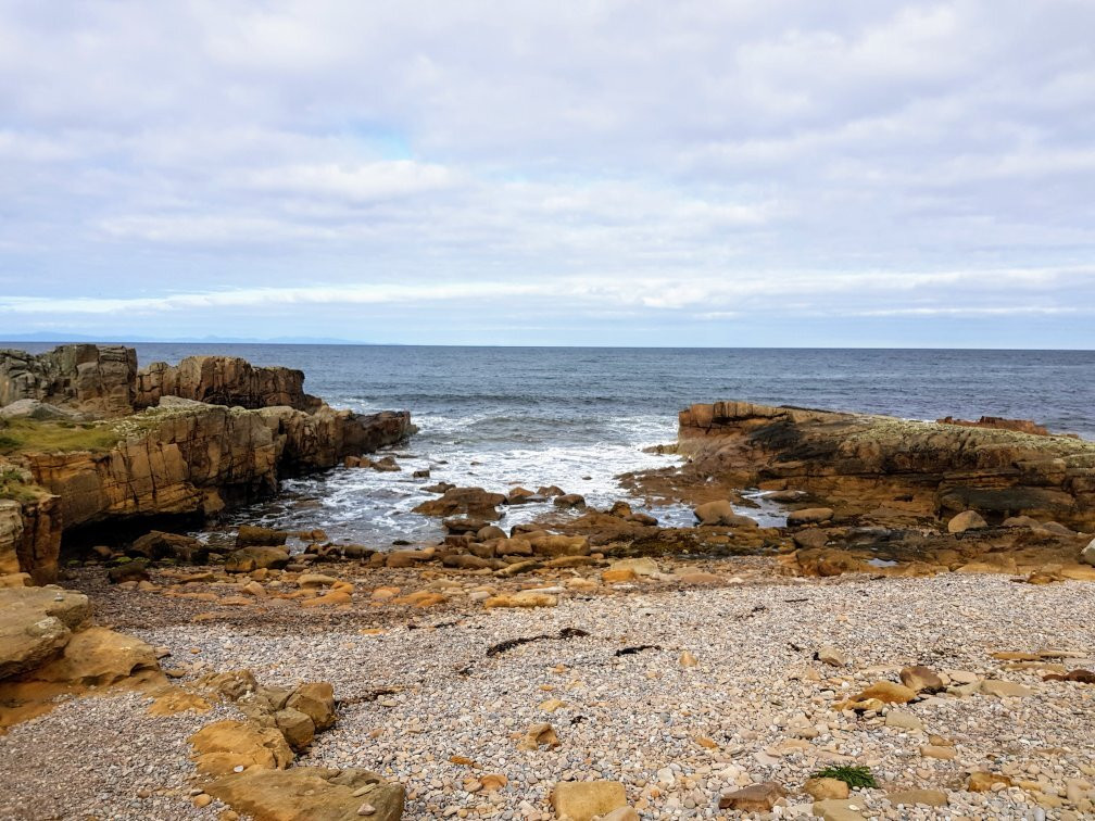 Cove Bay-Hopeman必去景点