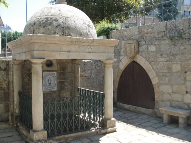 Fonte de Santa Cristina景点图片
