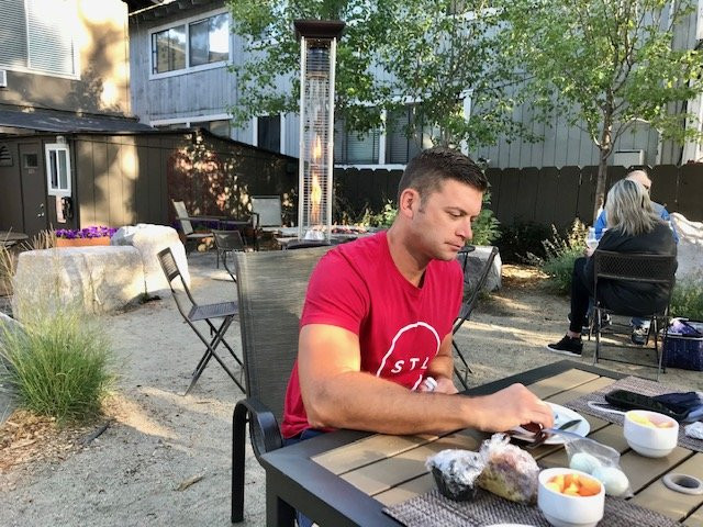 太浩湖七海酒店主图