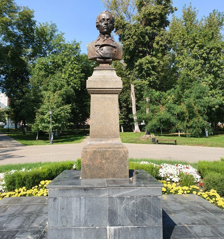Bust of Lermontov-奔萨必去景点