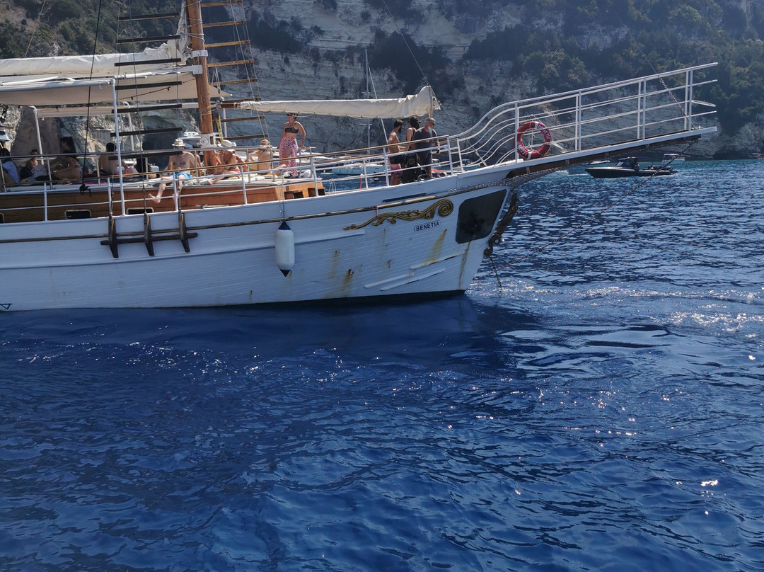 VENETIA DAY CRUISE BOAT-Paxos必去景点