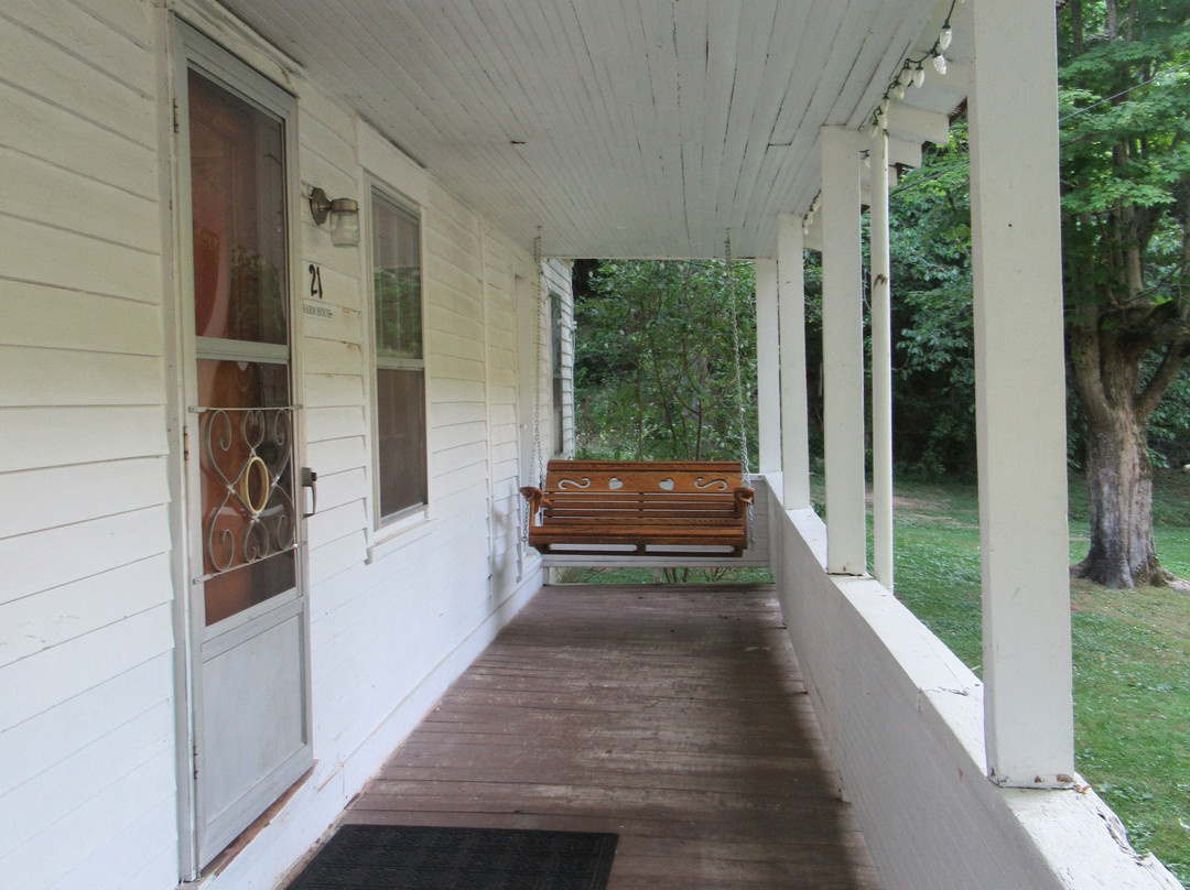 Country Road House and Berries B & B主图