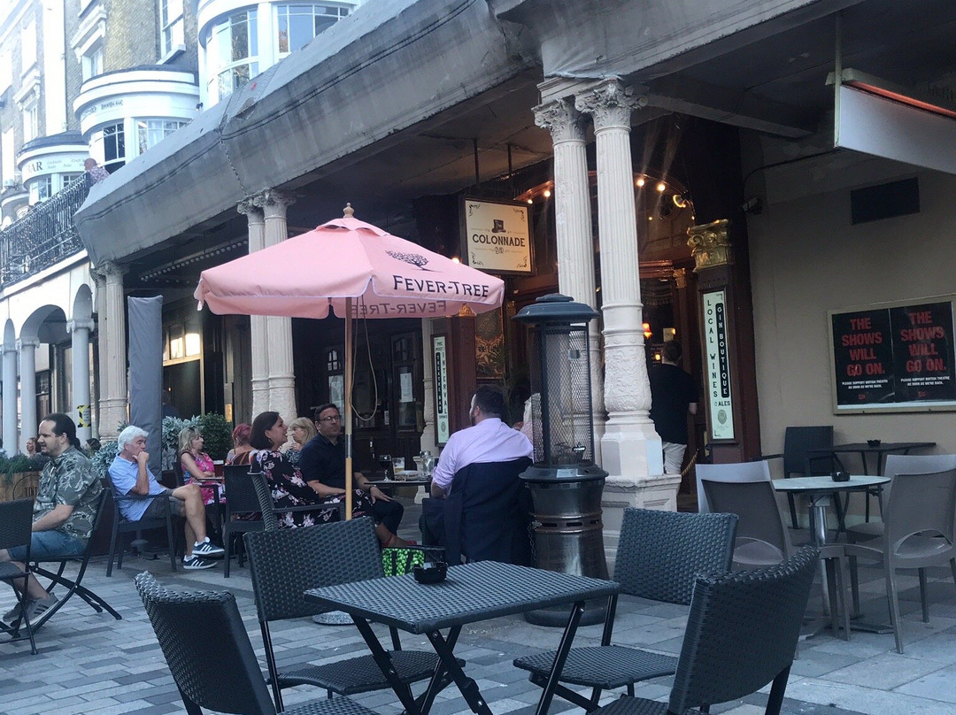 The Colonnade Bar-布莱顿必去景点