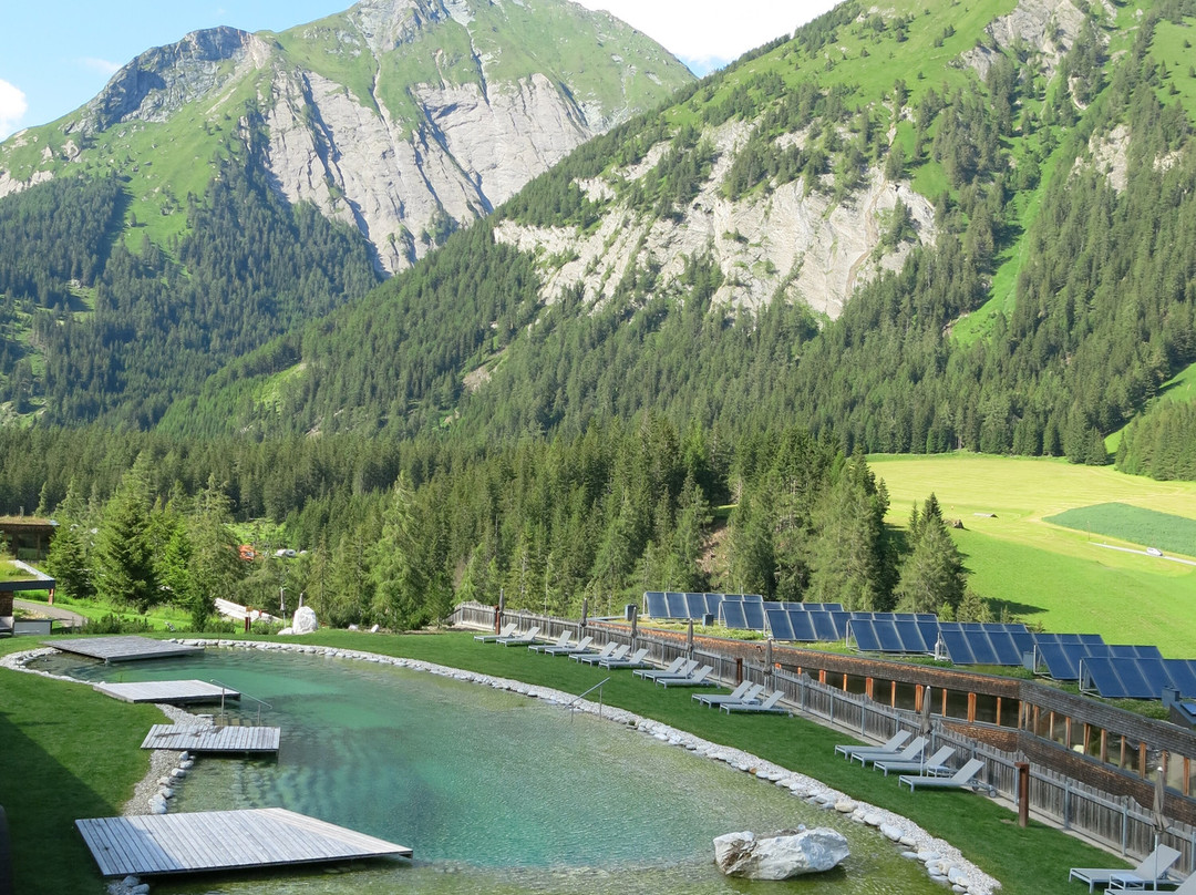 Gradonna Mountain Resort Chalets & Hotel主图