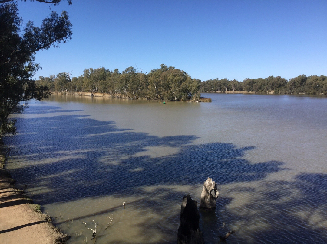 Euston Club Resort主图