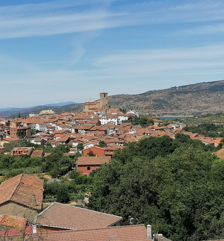 Iglesia Castillo de Santa María de Aguas Vivas景点图片