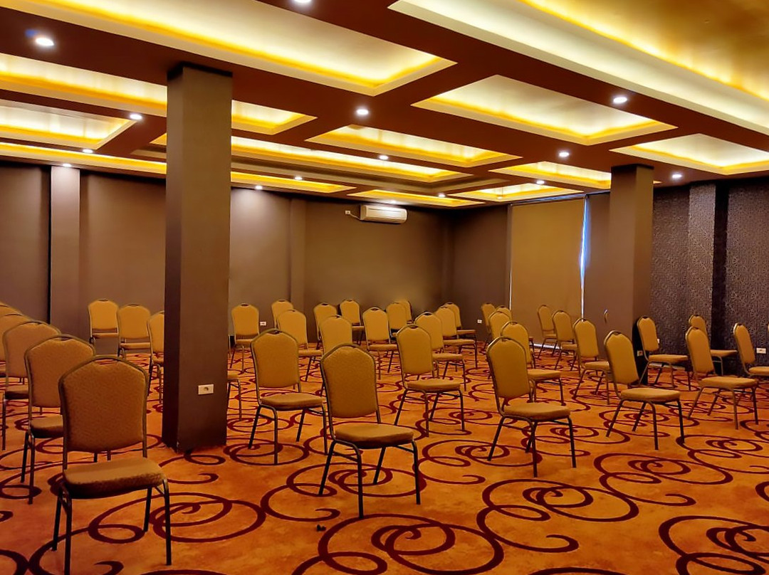 Aidia Grande Hotel主图