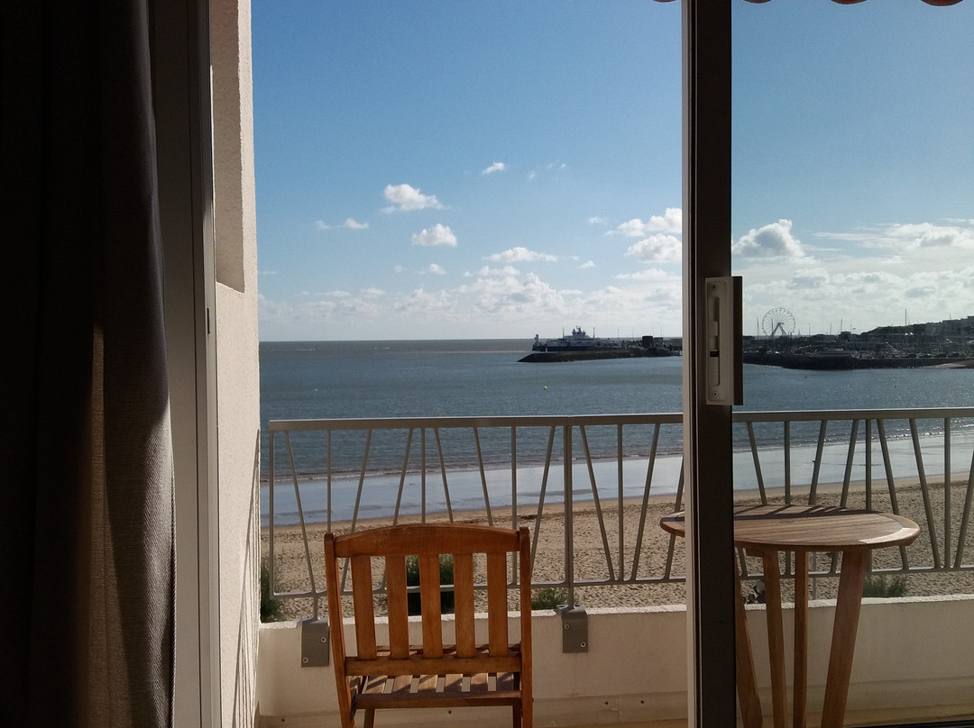 高尔夫家庭酒店主图