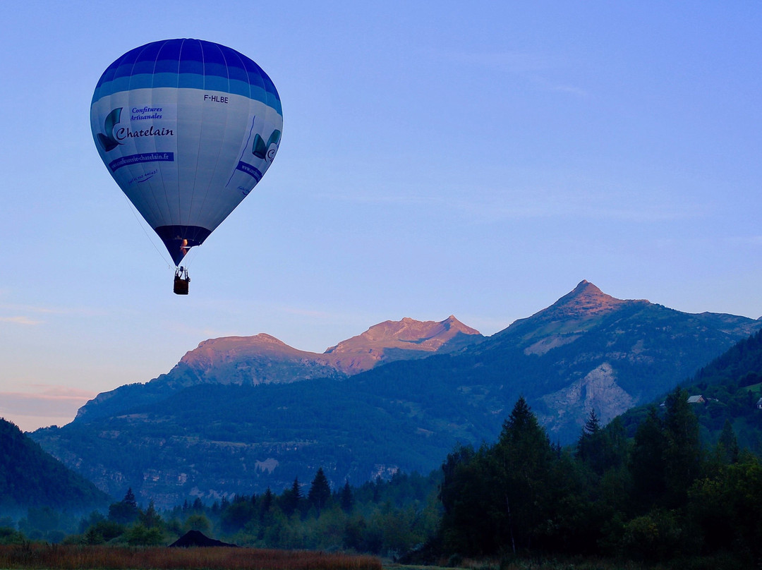 Hautes Alpes Montgolfière-Ancelle必去景点