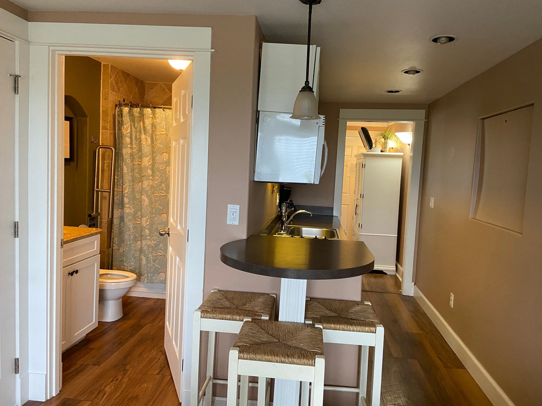 Tradewinds on-the-Bay Motel主图