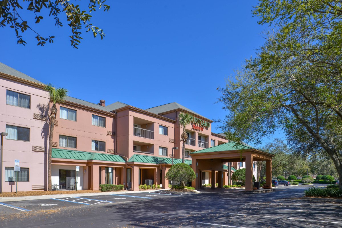 Courtyard by Marriott Tampa North/I-75 Fletcher-官方