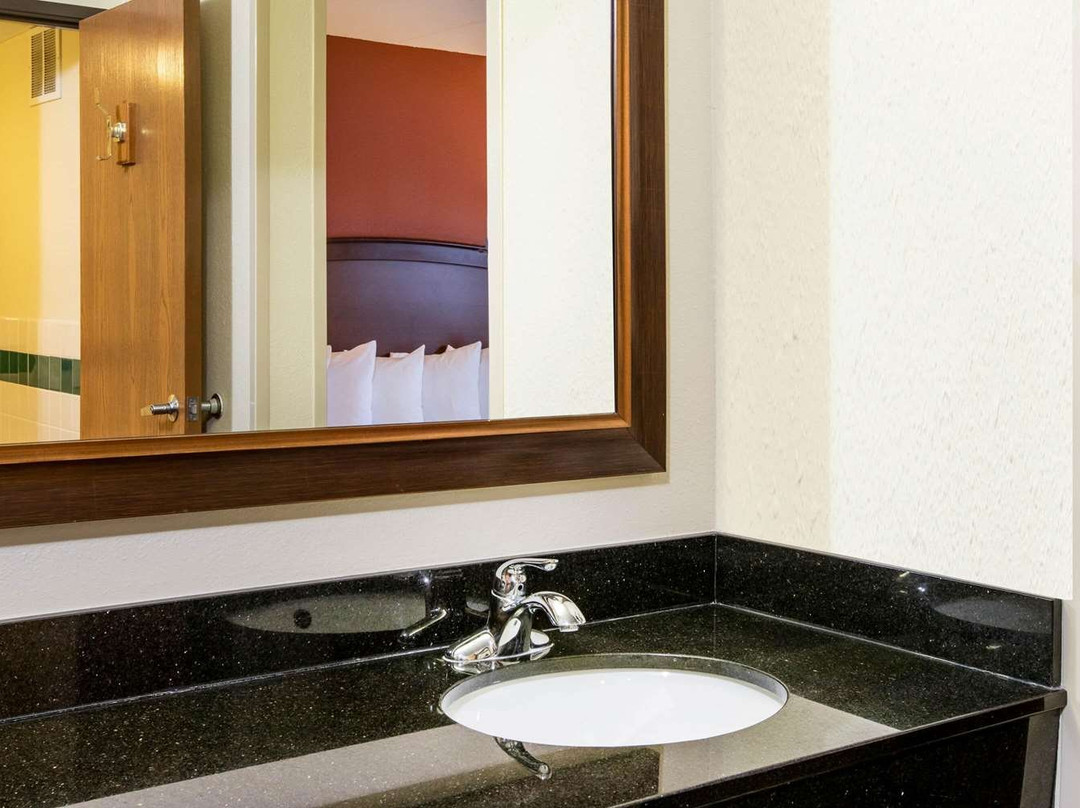 AmericInn by Wyndham Grand Forks主图