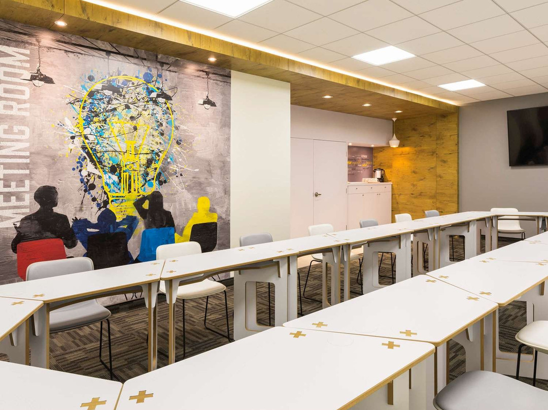 宜必思奇瓦瓦酒店主图