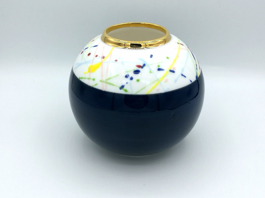 Blackbird Ceramics - Studio Pottery by Richard Prentice景点图片