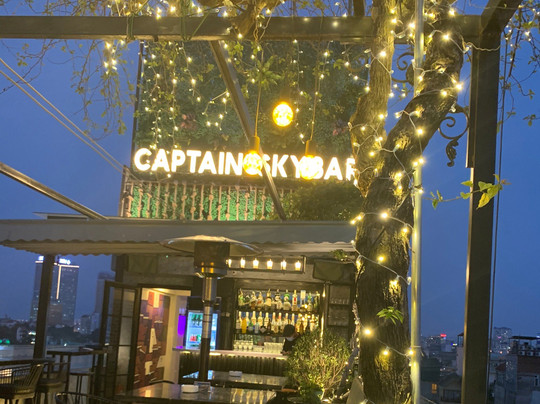 Victor Rooftop Bar & Restaurant主图