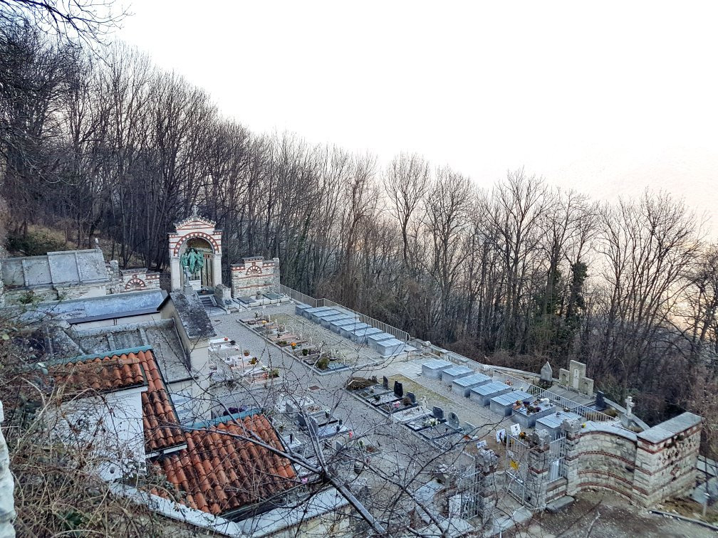 Cimitero di Santa Maria del Monte景点图片