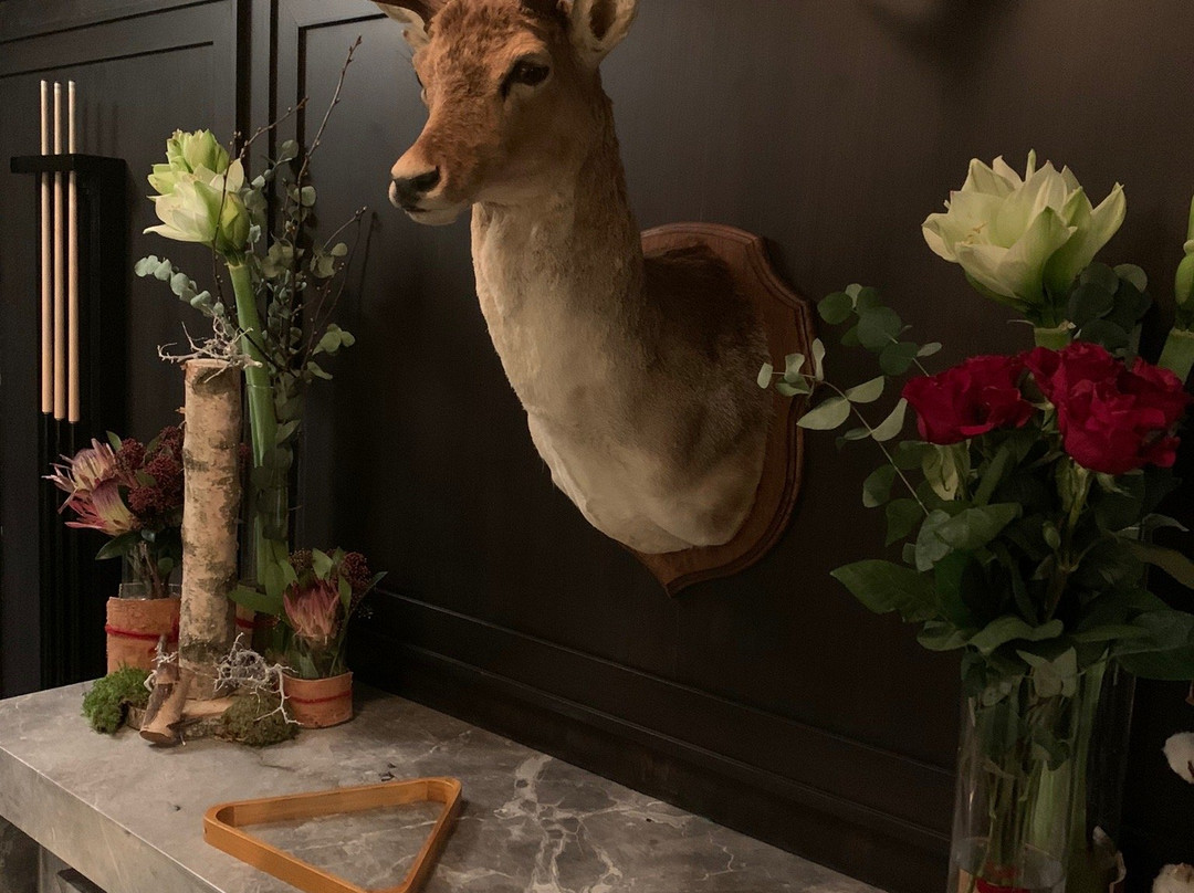 高雪维尔雪峰酒店主图