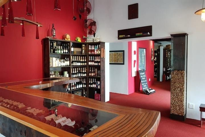 Wine on Main L'Agulhas-L'Agulhas必去景点