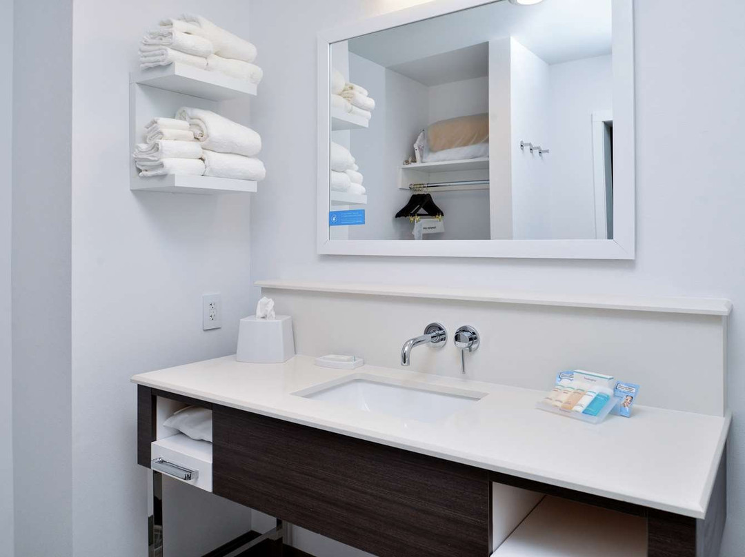 Hampton Inn By Hilton Cedar Falls Downtown主图