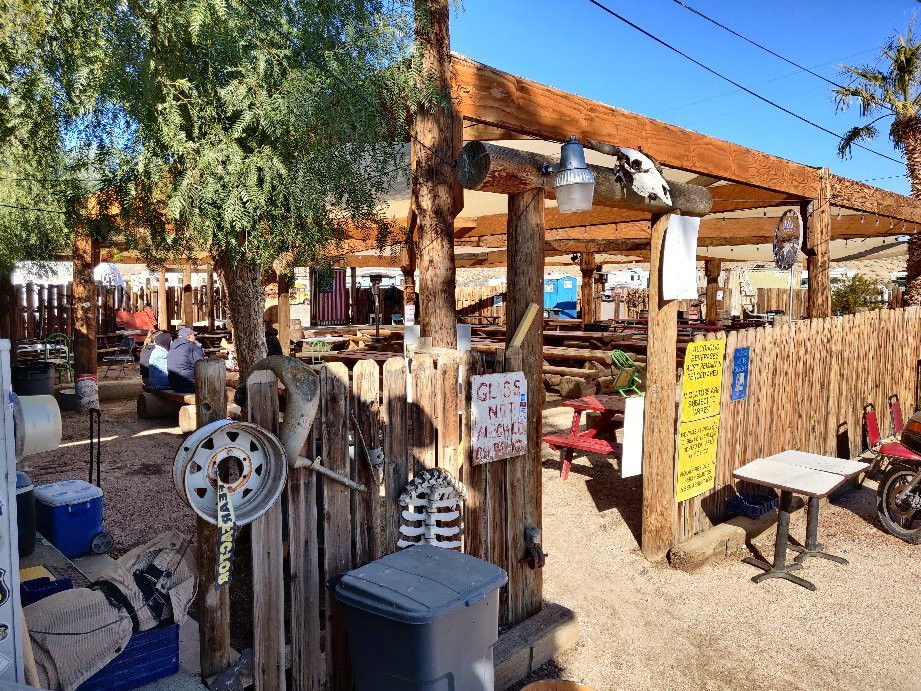 Cantil餐馆和美食-Jawbone Canyon Store