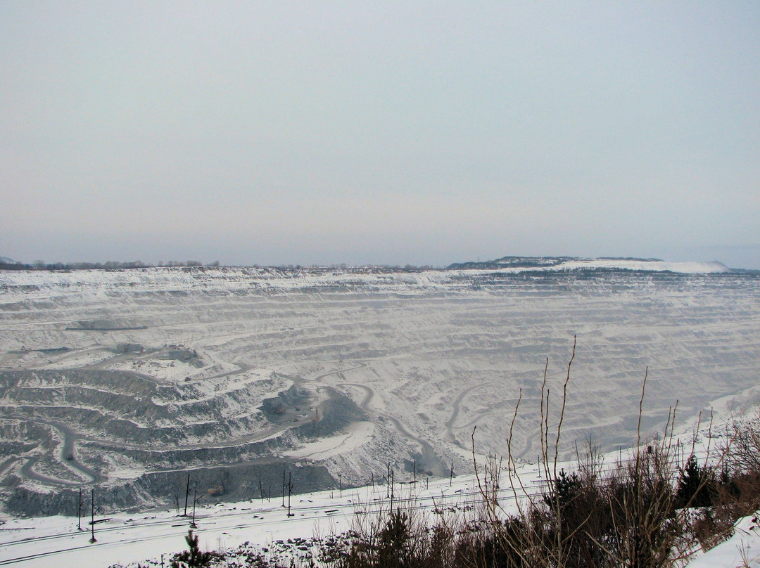 Asbestos Pit. Observation Deck-Asbest必去景点