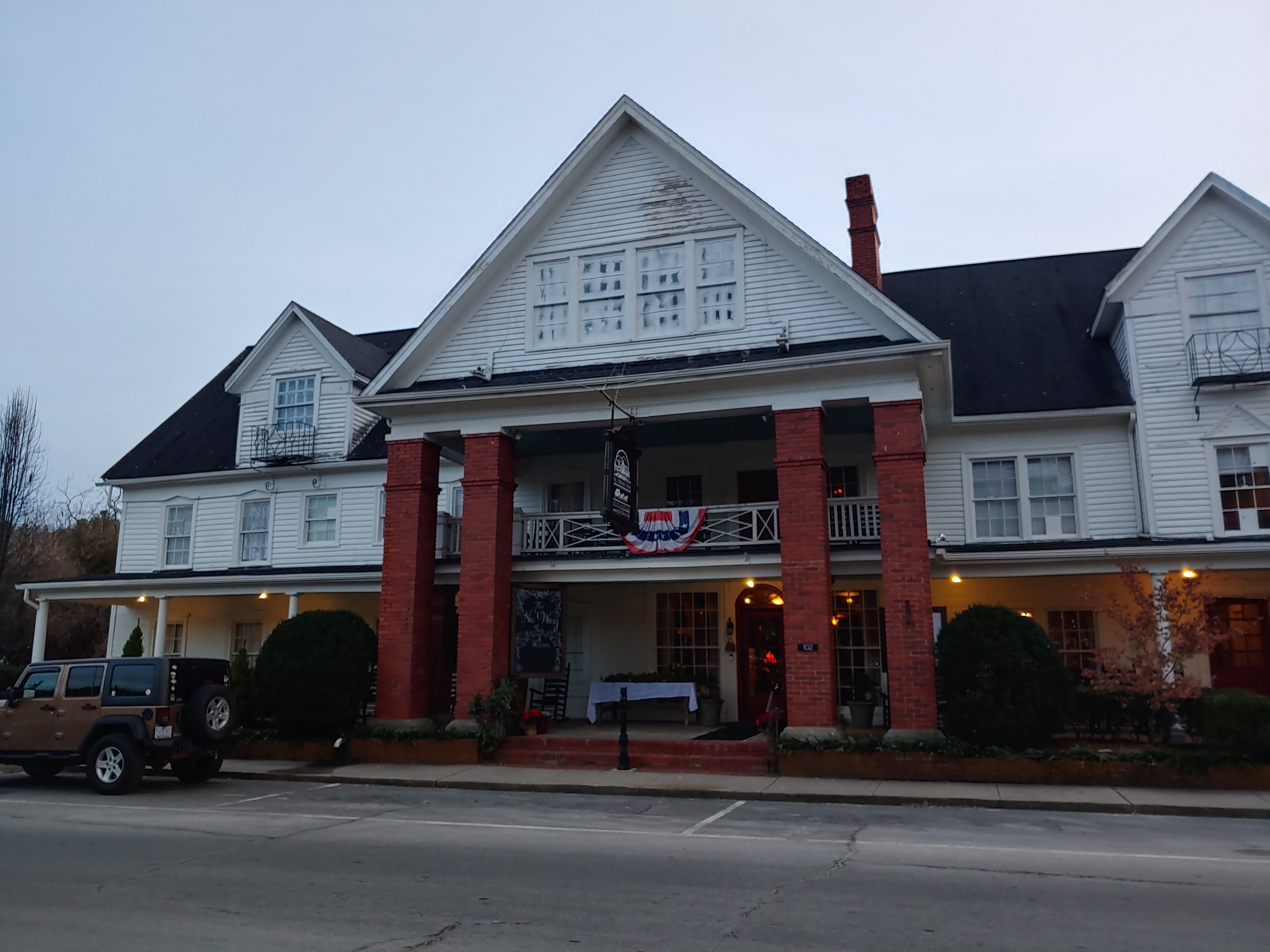 Nu Wray Inn-官方