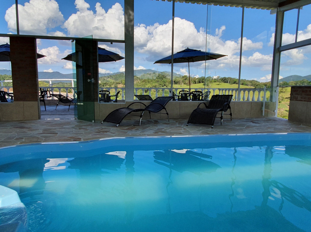 圣安东尼奥杜皮尼亚尔酒店住宿-Pousada Chales Sao Francisco