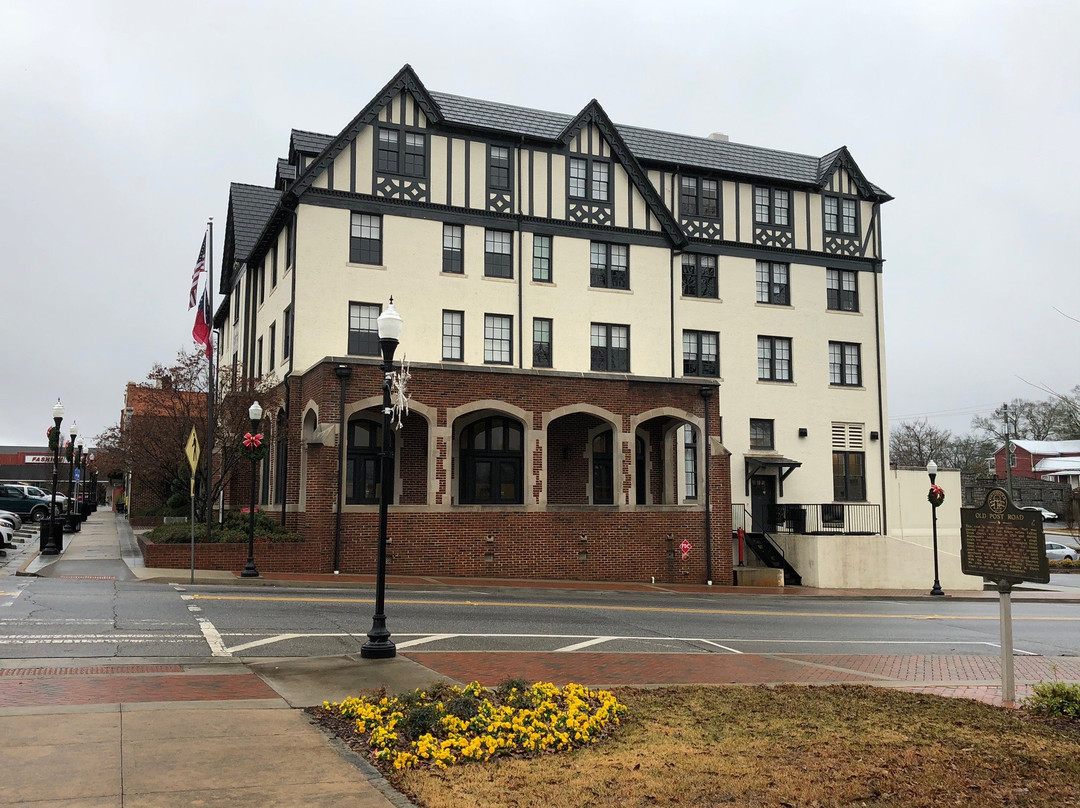 The Samuel Elbert Hotel and Conference Center主图