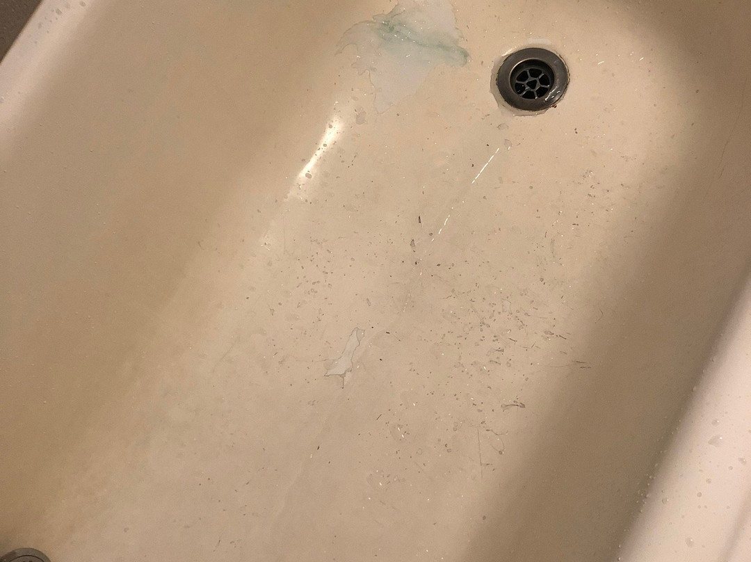 Nightcap at Skyways Hotel主图