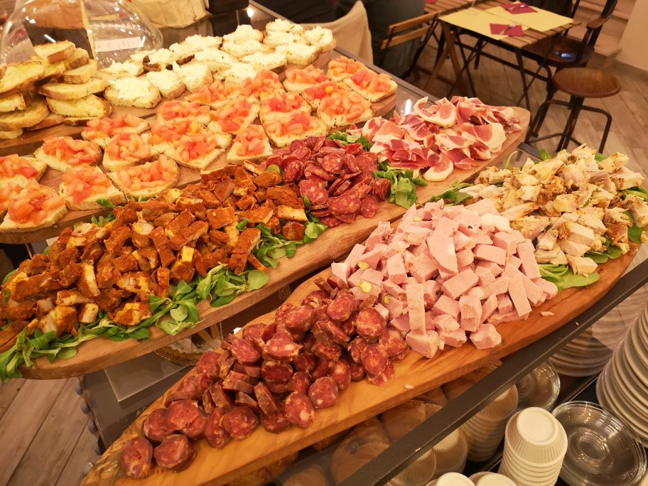 Torcinello Country Food & Drinks